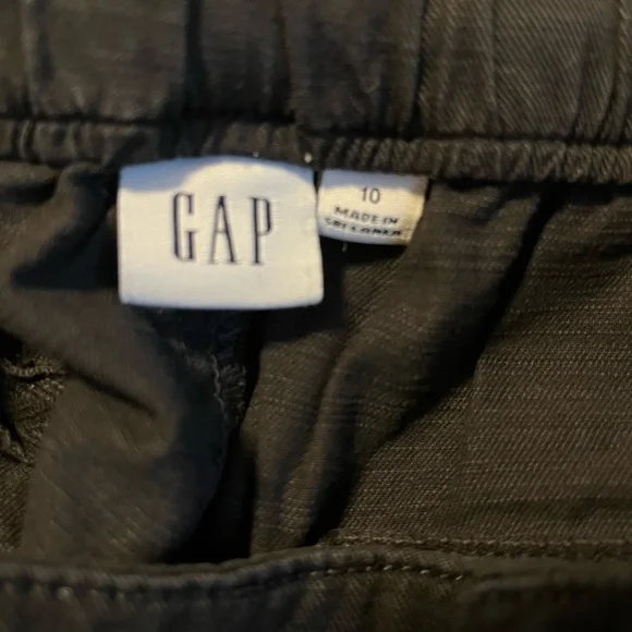 GAP Pants - Picture 2 of 5
